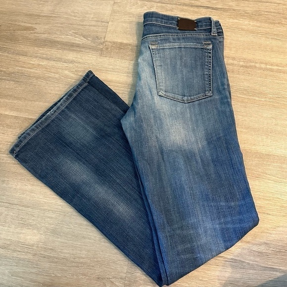 Banana republic, distressed jeans, size 12 - Picture 9 of 11